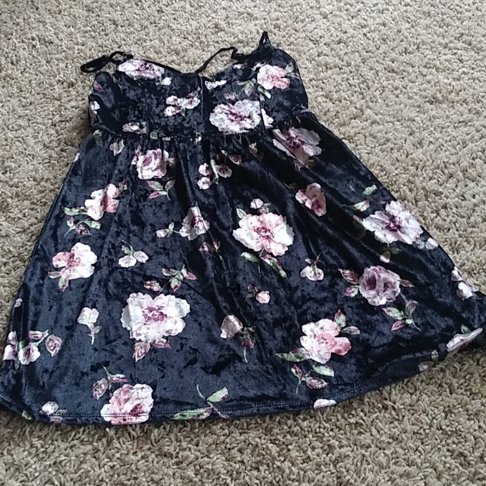 Short party dress